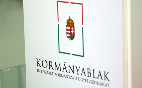 Akadálymentesített és bababarát Kormányablakot adtak át Gyöngyösön
